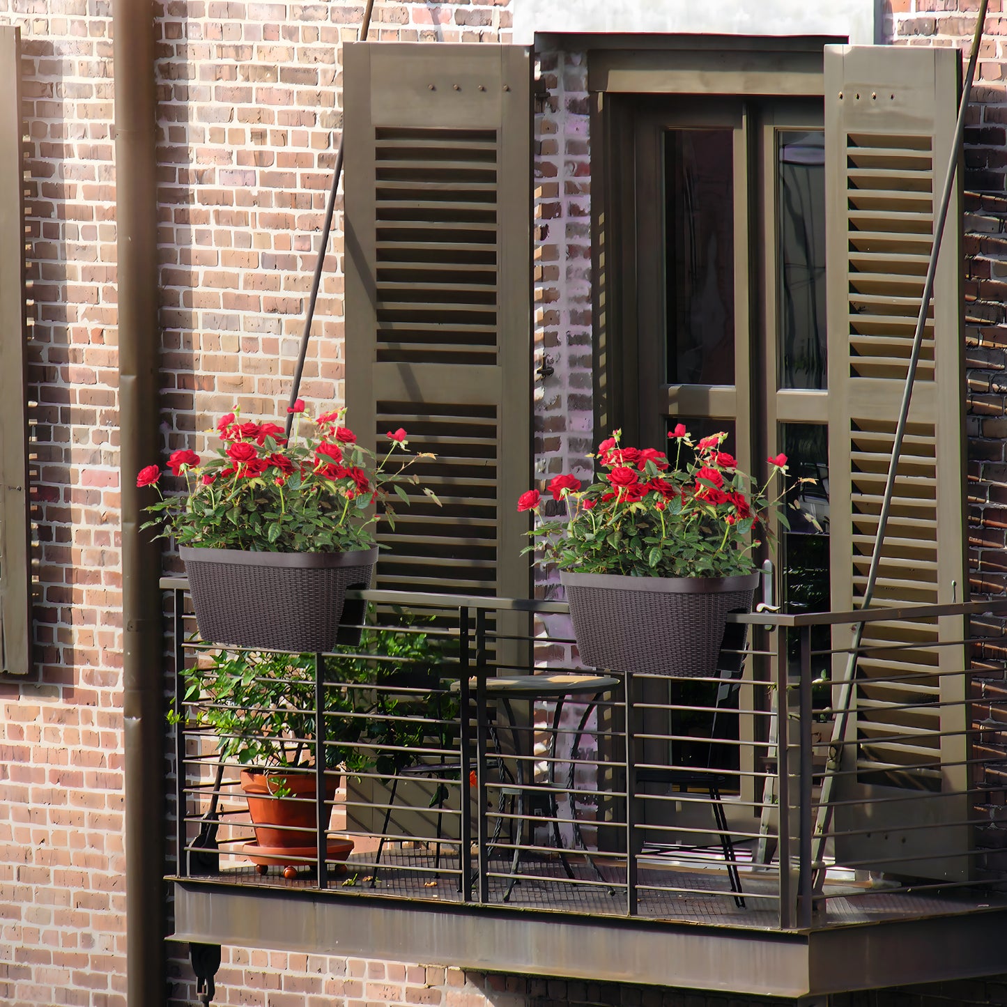 Aoodor Balcony Rattan Pattern Railing Planter Box with Drainage Holes and Adjustable Brackets