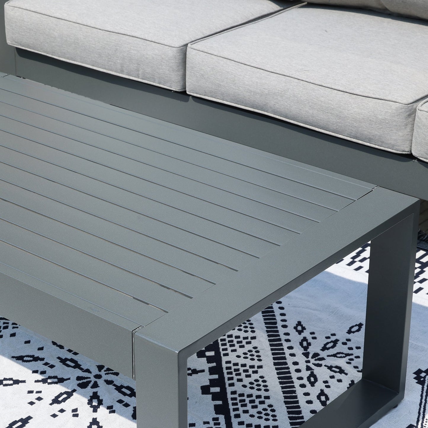 Aluminum Outdoor Coffee Table 39.3"x24.8"x16.1" - Stylish and Durable Addition to Your Outdoor Space Furniture Aoodor LLC